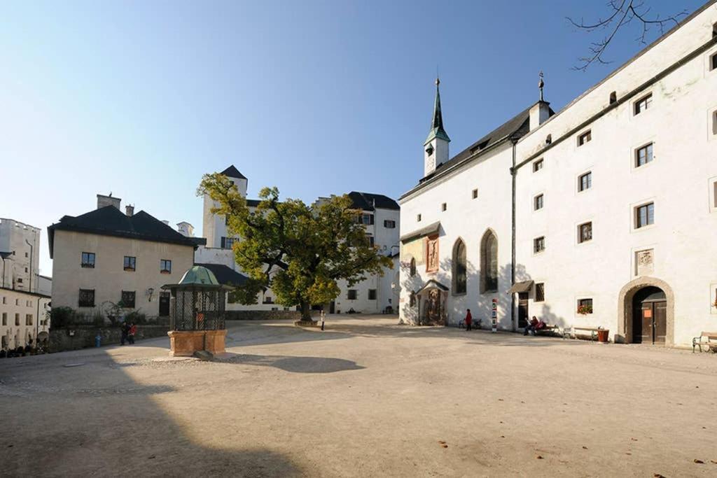 Alpenrelax Haus Weidmannsheil Wohnen Im Romantischen Forsthaus Werfen Bagian luar foto