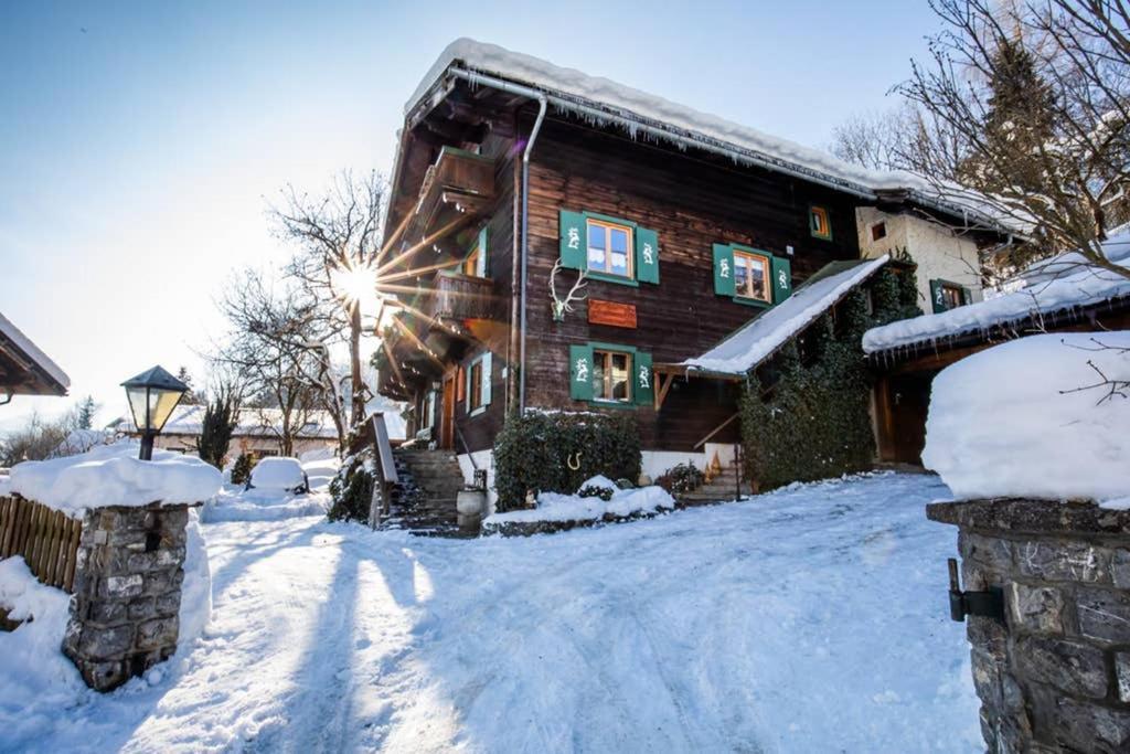 Alpenrelax Haus Weidmannsheil Wohnen Im Romantischen Forsthaus Werfen Bagian luar foto
