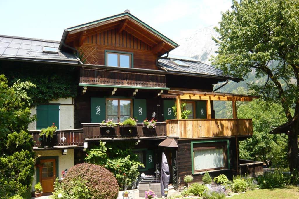 Alpenrelax Haus Weidmannsheil Wohnen Im Romantischen Forsthaus Werfen Bagian luar foto