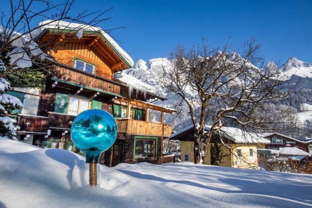Alpenrelax Haus Weidmannsheil Wohnen Im Romantischen Forsthaus Werfen Bagian luar foto