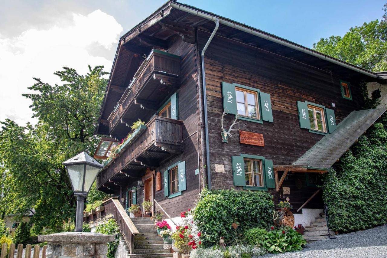 Alpenrelax Haus Weidmannsheil Wohnen Im Romantischen Forsthaus Werfen Bagian luar foto