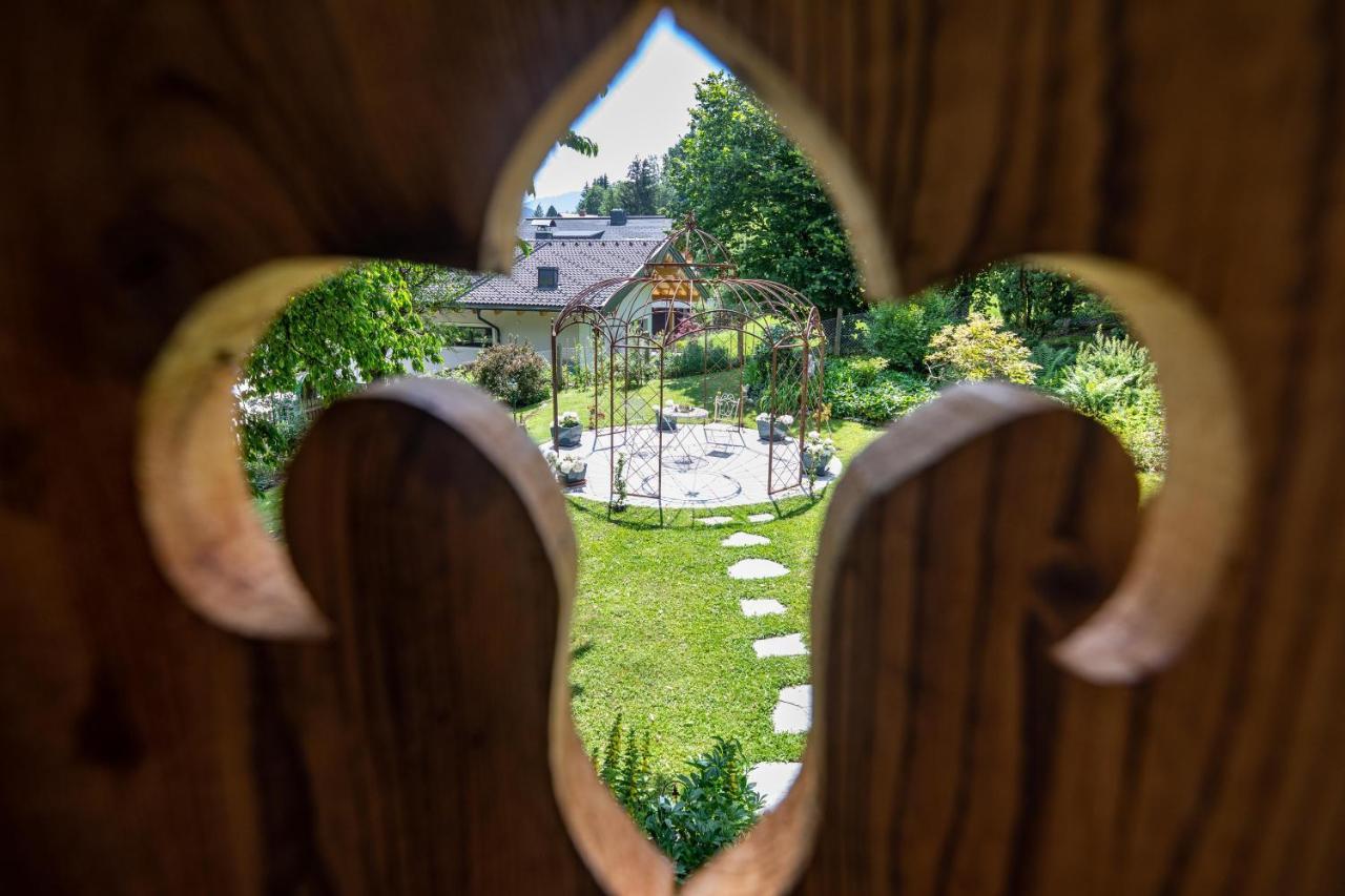 Alpenrelax Haus Weidmannsheil Wohnen Im Romantischen Forsthaus Werfen Bagian luar foto