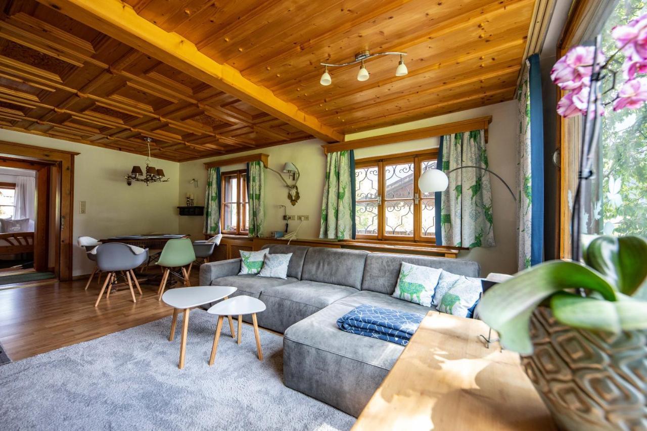 Alpenrelax Haus Weidmannsheil Wohnen Im Romantischen Forsthaus Werfen Bagian luar foto