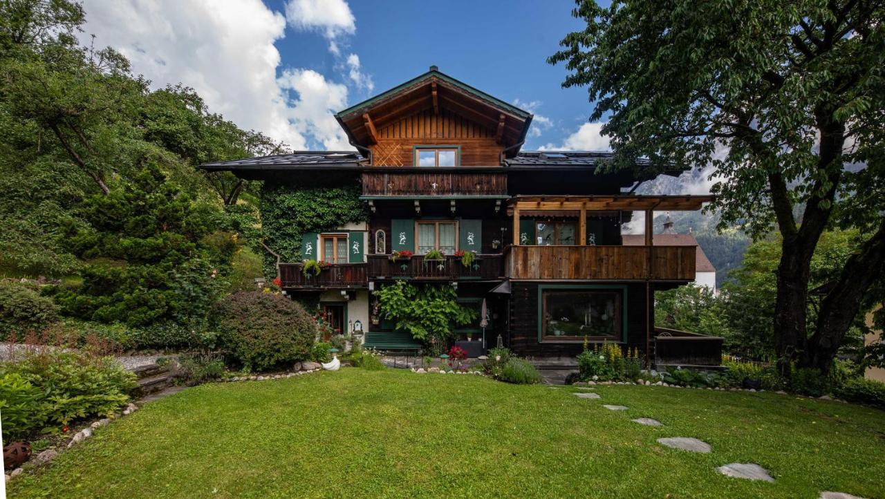Alpenrelax Haus Weidmannsheil Wohnen Im Romantischen Forsthaus Werfen Bagian luar foto