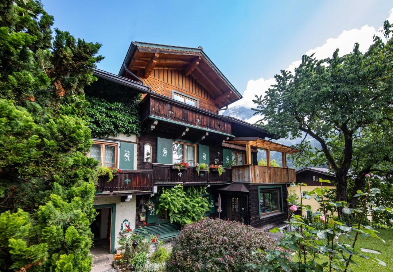 Alpenrelax Haus Weidmannsheil Wohnen Im Romantischen Forsthaus Werfen Bagian luar foto