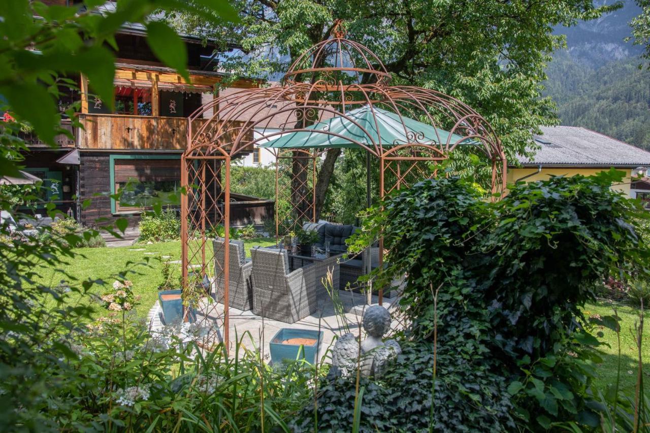 Alpenrelax Haus Weidmannsheil Wohnen Im Romantischen Forsthaus Werfen Bagian luar foto