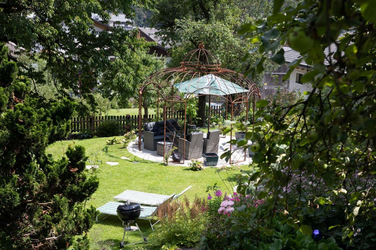 Alpenrelax Haus Weidmannsheil Wohnen Im Romantischen Forsthaus Werfen Bagian luar foto